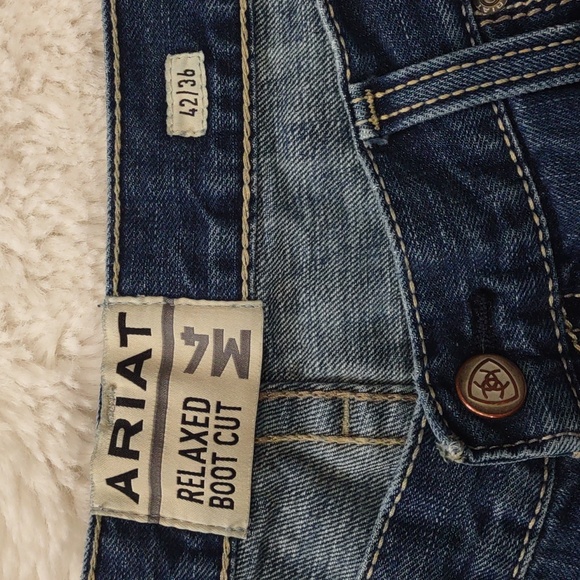 ARIAT RELAXED BOOT CUT JEANS. - Picture 5 of 17